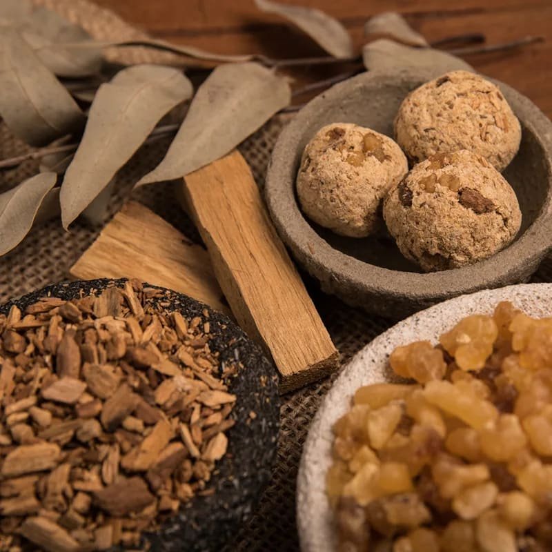 Bombe-smudge-palo-santo-3
