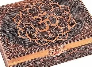 Scatola Tarocchi color rame con simbolo dell'Om